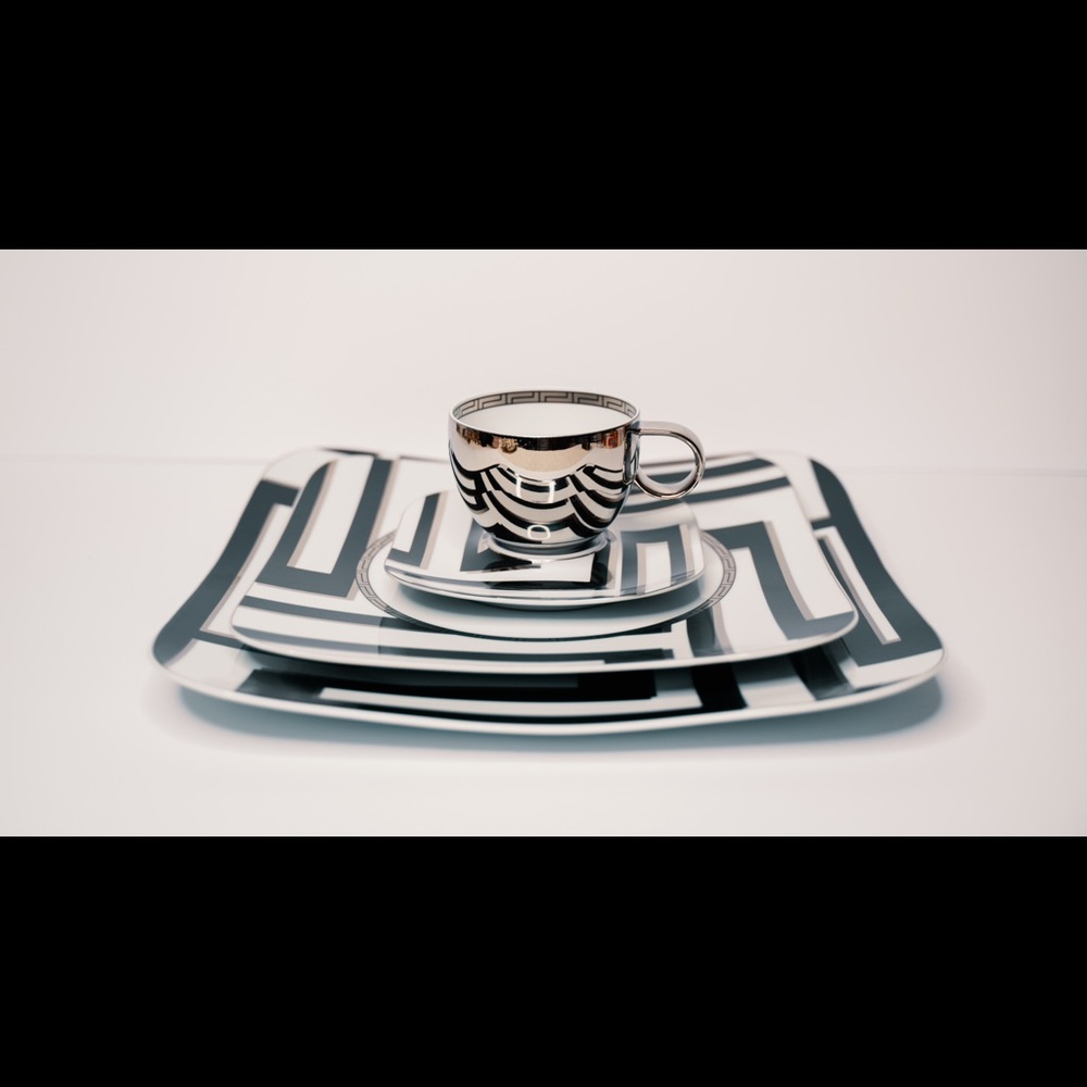 Authentic Versace Rosenthal Dedalo 4 Piece
Fine China Plate & Cup Set